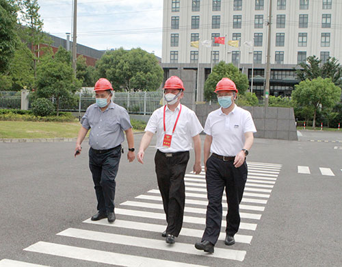 青浦區(qū)政協(xié)副主席顧嘯流一行來我公司考察指導(dǎo)工作(圖1) 青浦區(qū)政協(xié)副主席顧嘯流一行來我公司考察指導(dǎo)工作(圖1)