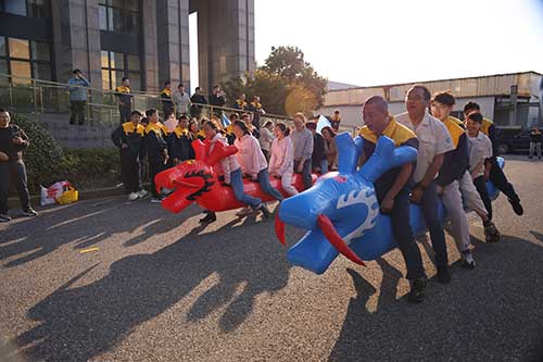毛毛蟲(chóng).jpg 秋韻飛揚(yáng) 活力綻放 | 上海創(chuàng)力集團(tuán)秋季運(yùn)動(dòng)會(huì)取得圓滿成功(圖5)